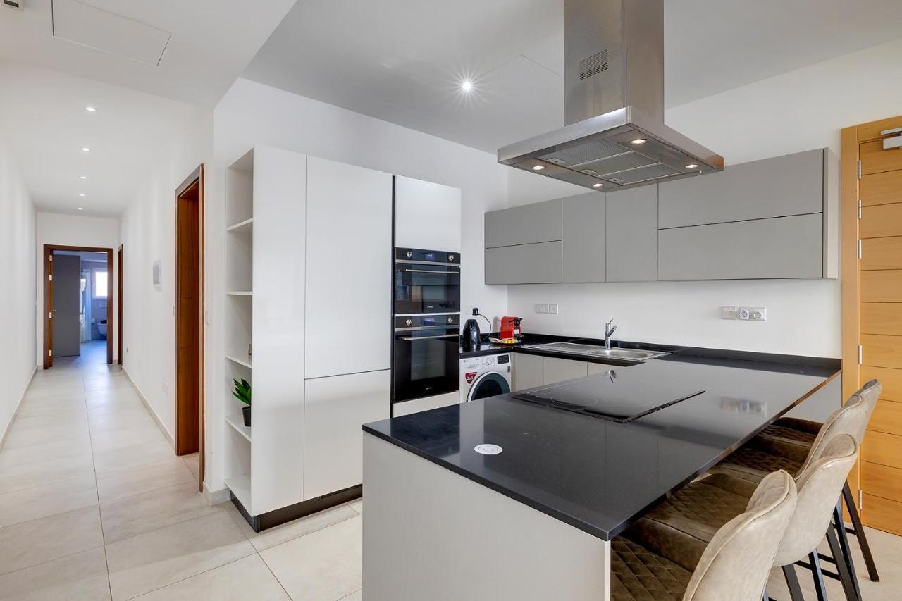 Luxe Apartment With Valletta And Harbour Views Sliema Dış mekan fotoğraf